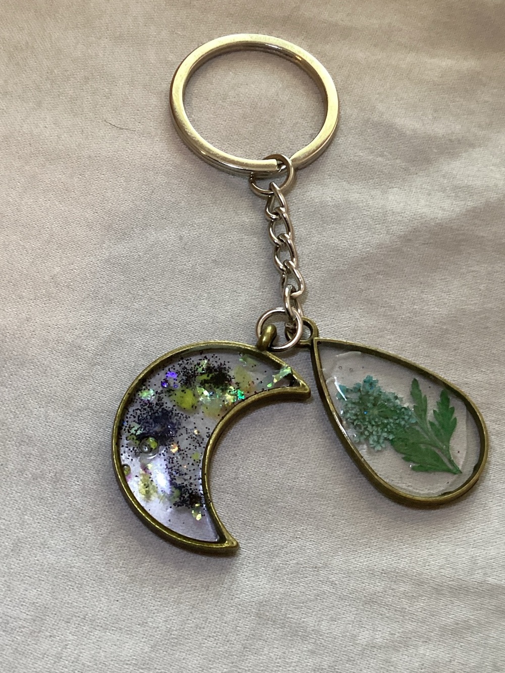 Handcrafted Green Floral Moon & Teardrop Keychain